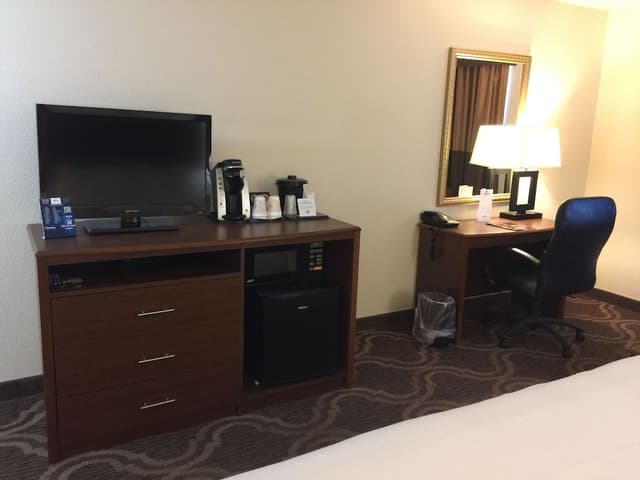 Room, 2 Queen Beds, Non Smoking