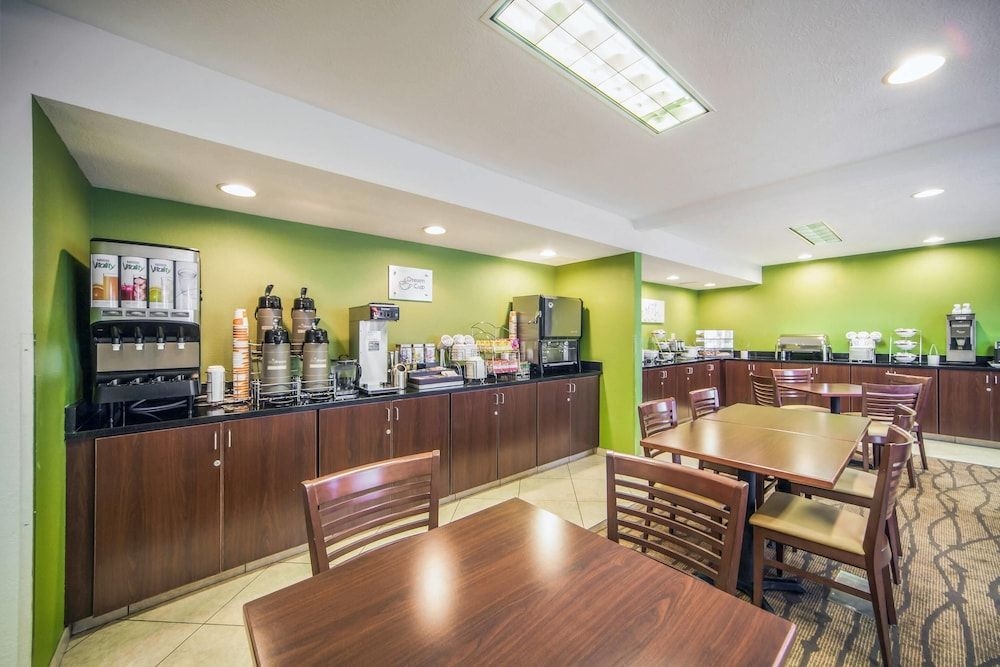 Sleep Inn & Suites Columbus4