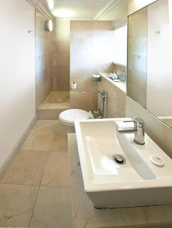Deluxe Executive Family Suite - Front Sea Facing