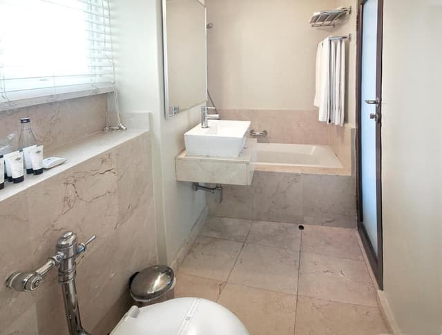 Deluxe Executive Family Suite - Front Sea Facing