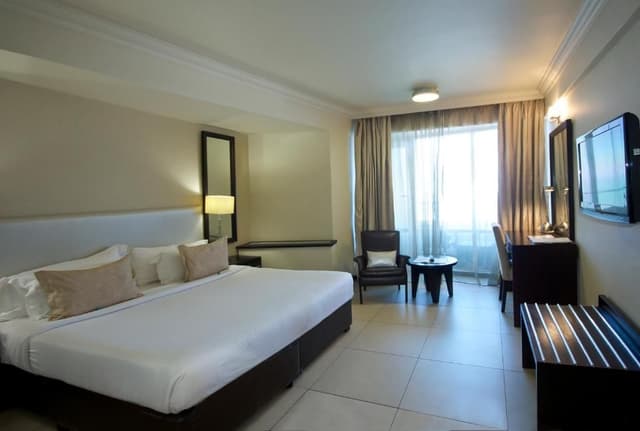 Deluxe King or Twin Room - Front Sea Facing