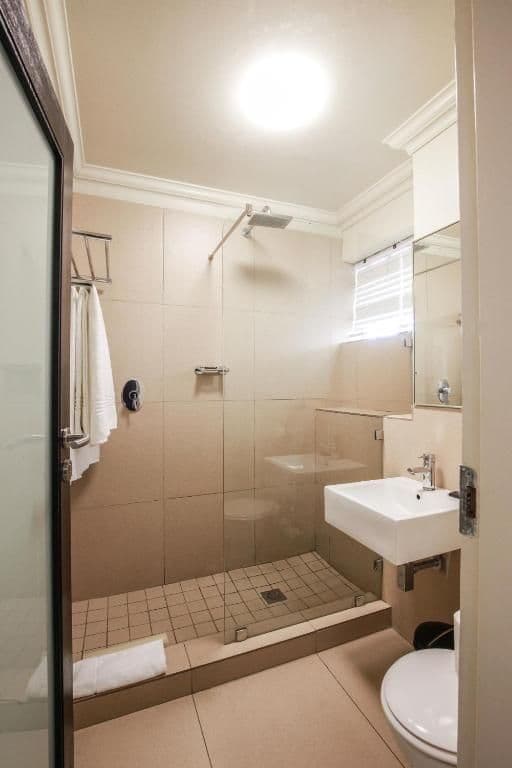 Deluxe King or Twin Room - Front Sea Facing