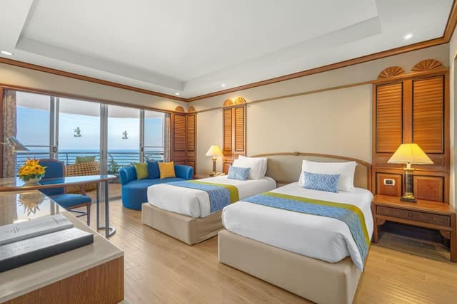 2-Bedroom Royal Suite