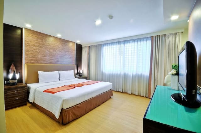 Grand Deluxe Room