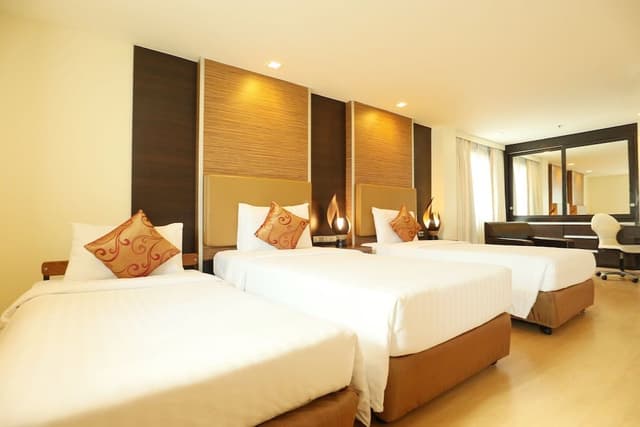 Grand Deluxe Room