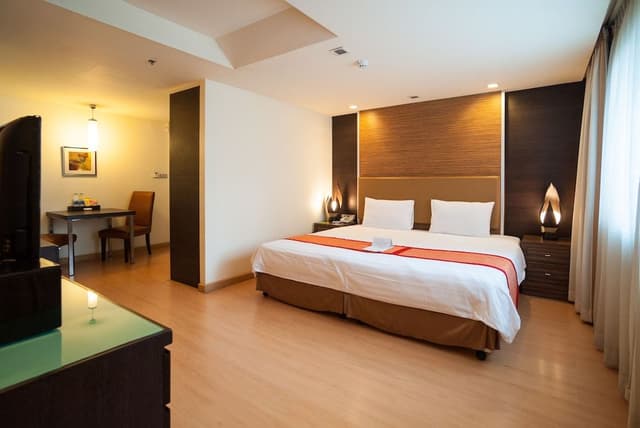Grand Deluxe Room