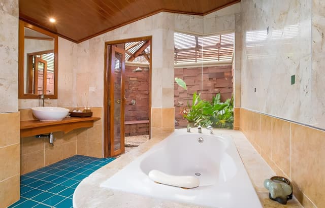 Tropical Villa Plus