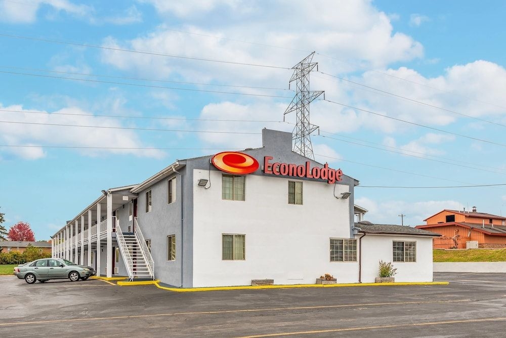 Econo Lodge1