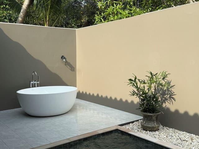 Seaview Family Pool Villa