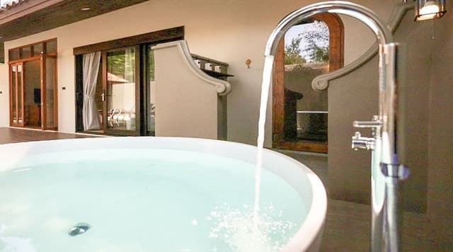 2 Bedrooms Pool Villa
