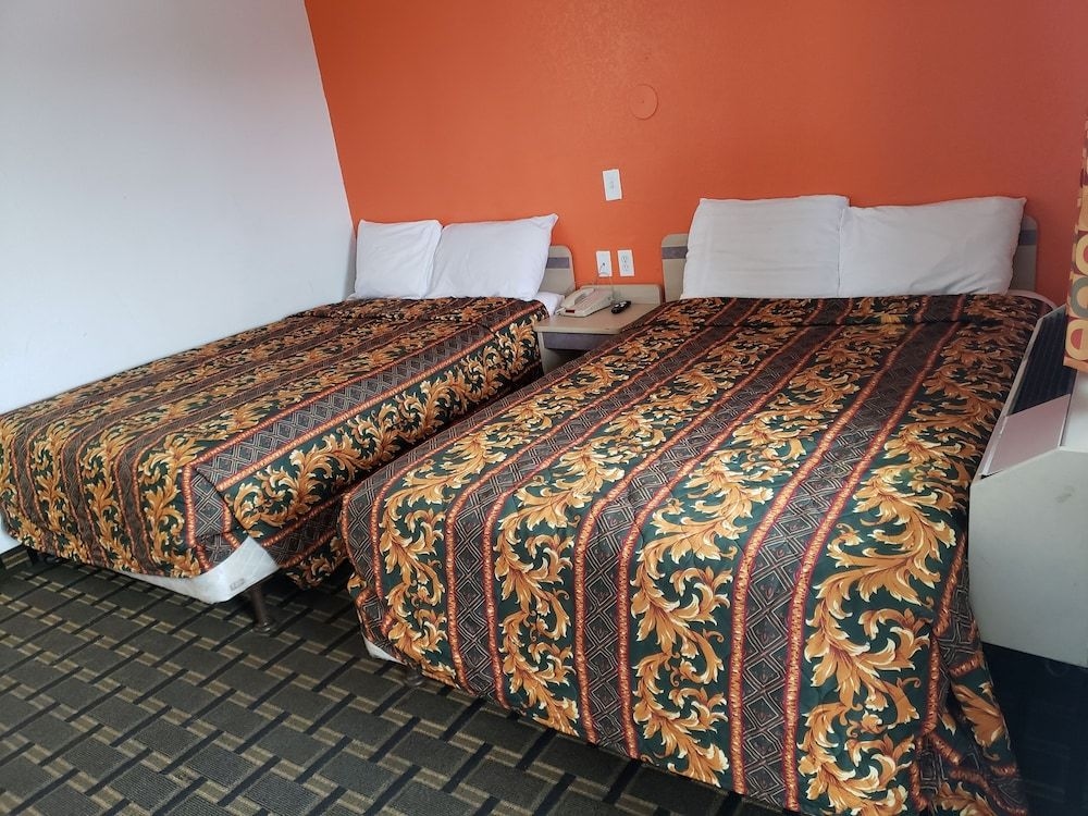 Knights Inn Tulsa4