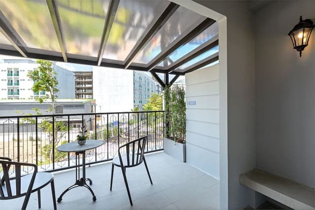Studio Grand Terrace