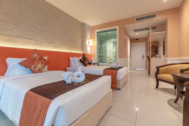 Standard Twin Room