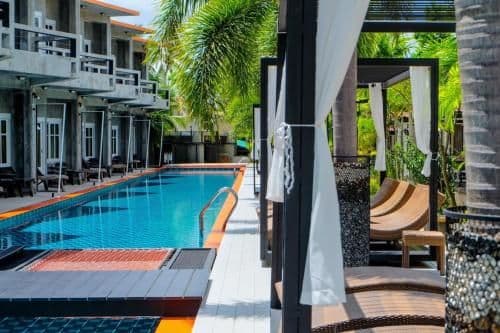 Deluxe Pool View