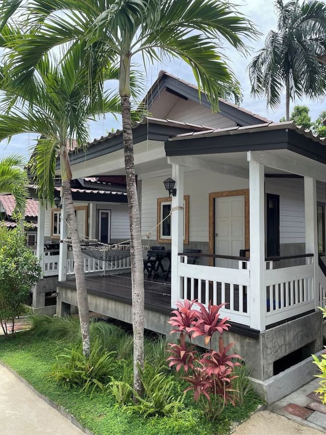 Superior Bungalow