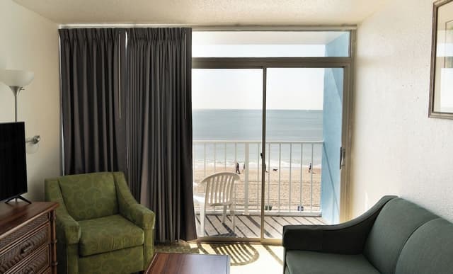1 bedroom 1 bathroom condo