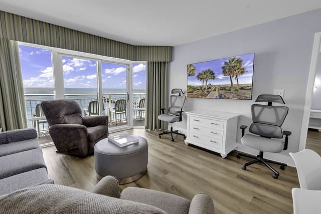 Signature Condo, 2 Bedrooms, Balcony, Ocean View