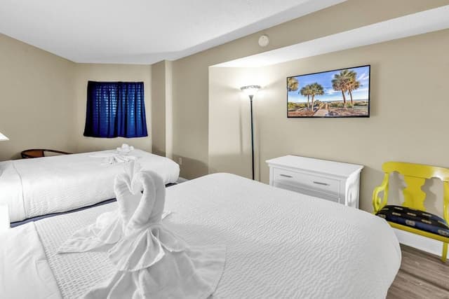 Exclusive Condo, 1 Bedroom, Balcony, Beach View