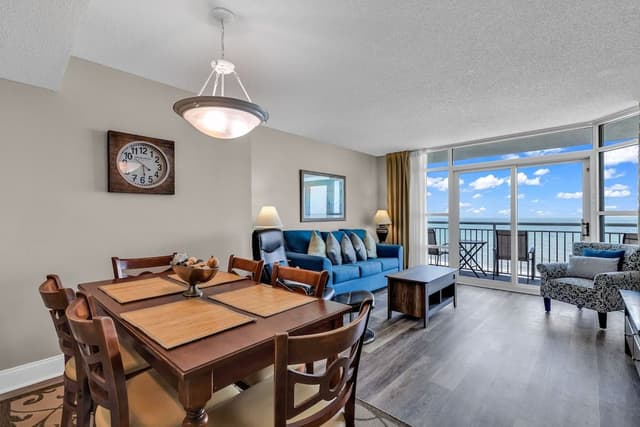 Family Condo, 2 Bedrooms, Beach View, Beachfront