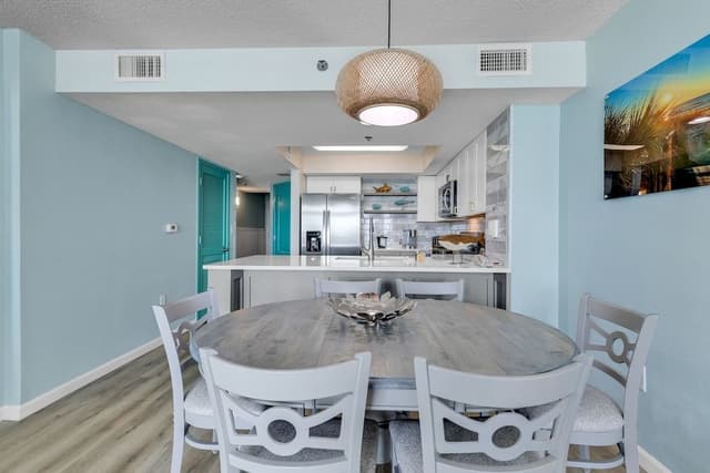 Signature Condo, 2 Bedrooms, Balcony, Ocean View