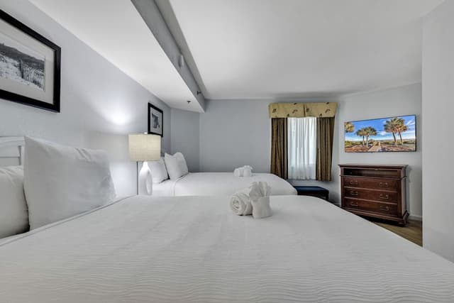 Family Condo, 2 Bedrooms, Balcony, Beach View