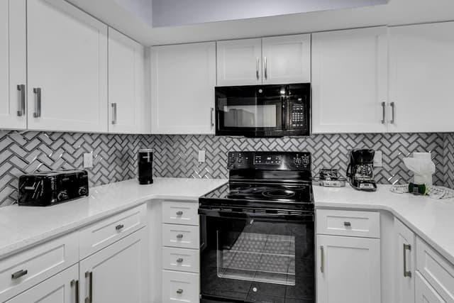 Signature Condo, 2 Bedrooms, Balcony, Ocean View