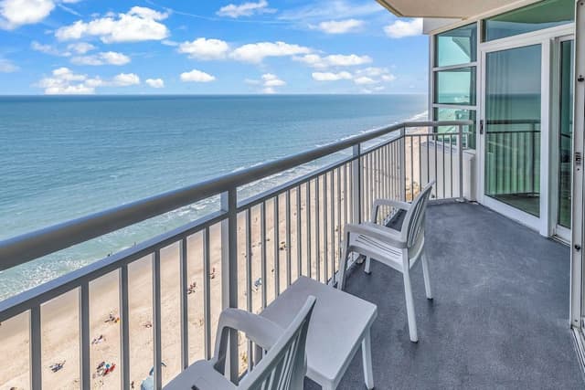 Family Condo, 2 Bedrooms, Balcony, Beach View