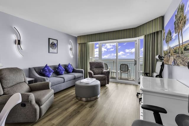 Signature Condo, 2 Bedrooms, Balcony, Ocean View