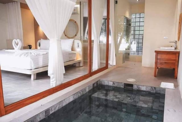 Superior Sea View with Pool