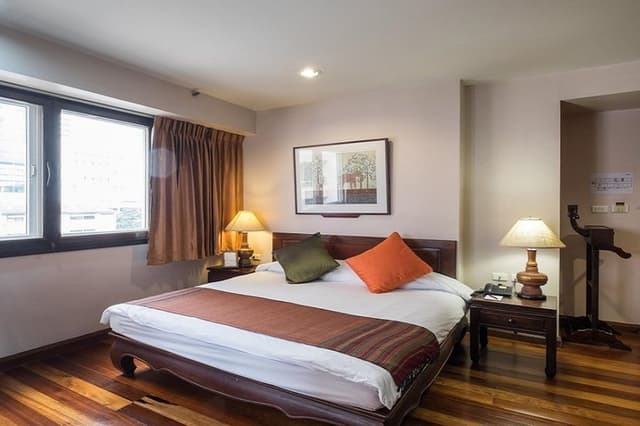 Executive Room