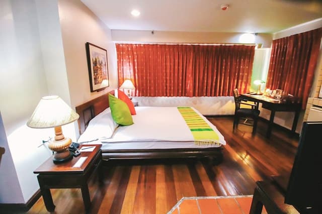 Executive Room