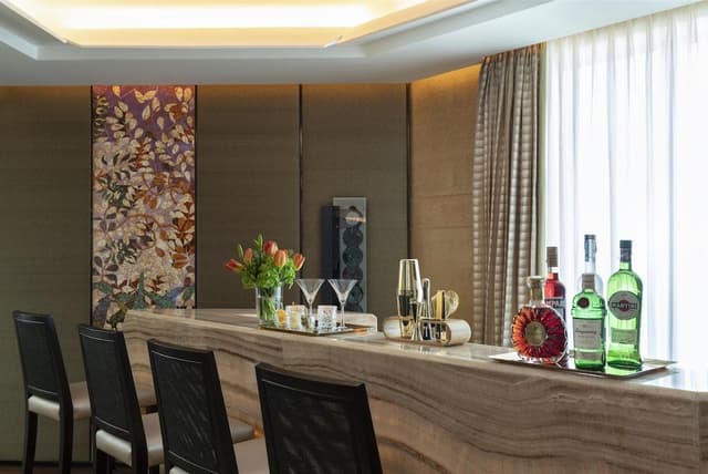 The Royal Suite with Executive Lounge Benefit