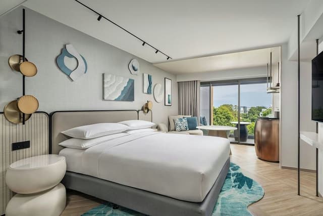 Family Room, 1 King Bed, Resort View (Resort View)