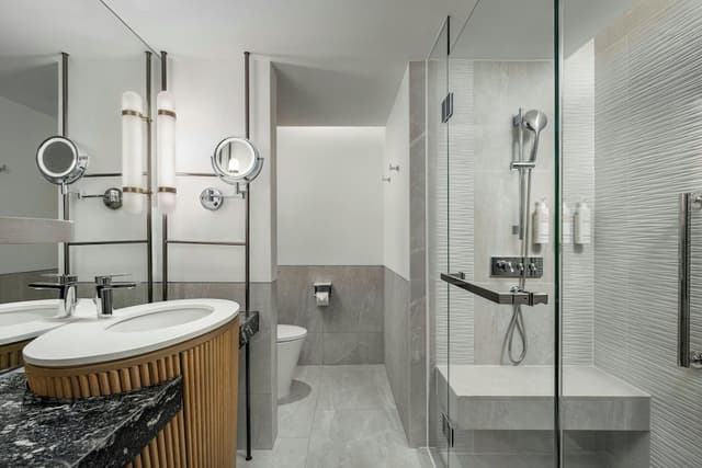 Premium Room, 1 King Bed, Balcony (Sea View)