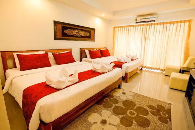 FAMILY ROOM DELUXE WITH BALCONY
