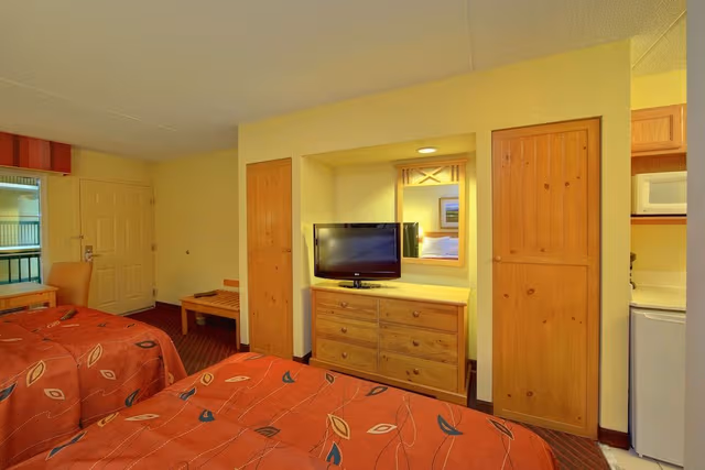 Standard Room, 2 Queen Beds, Non Smoking