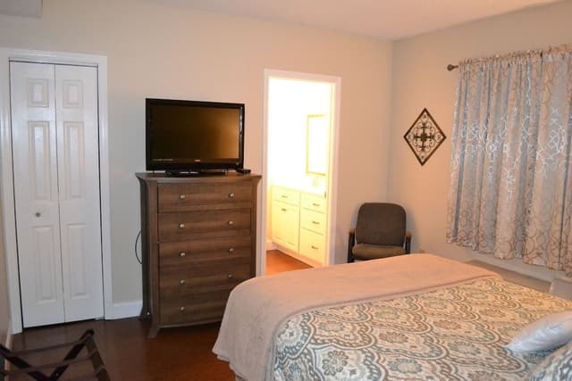 Condo, 2 Bedrooms