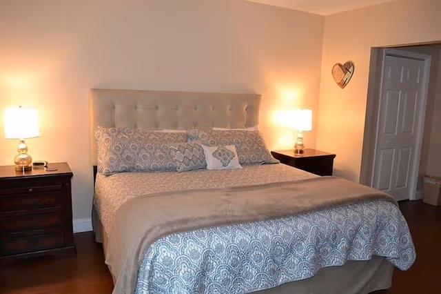 Condo, 2 Bedrooms