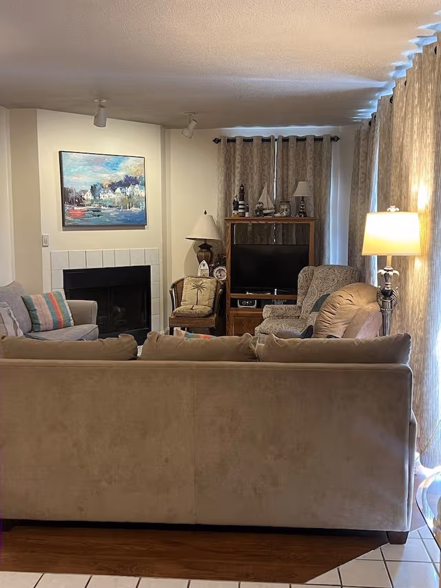 Condo, 3 Bedrooms