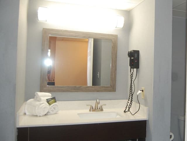 Suite, 2 Queen Beds, Fireplace