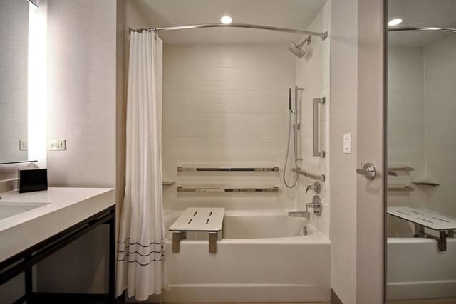 Room, 2 Queen Beds