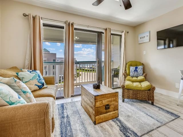 Condo (1 Bedroom)