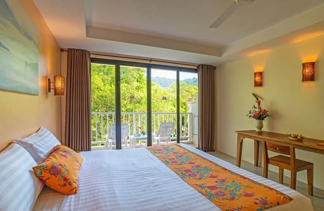 Grand Superior Room