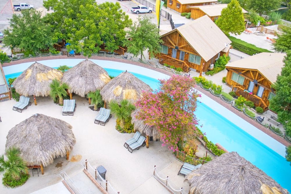 The Resort At Schlitterbahn4