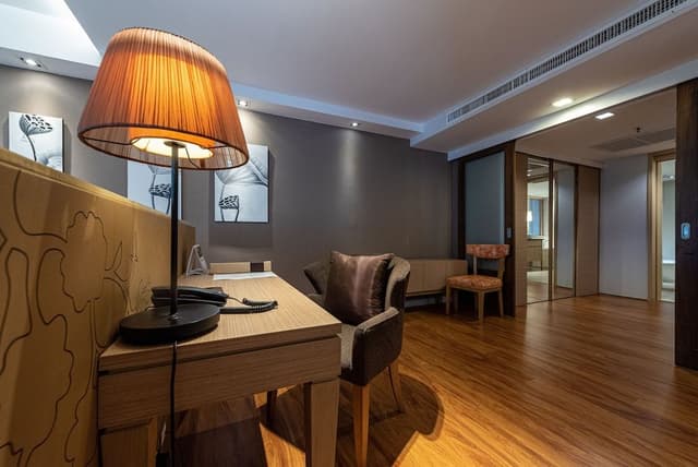 Grand Garden Suite - Free Suvarnabhumi Airport Transfer