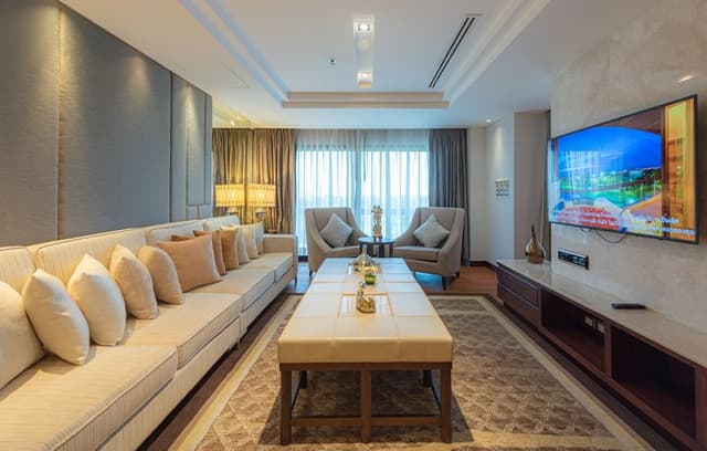 Grand Duplex Presidential Suite - Free Suvarnabhumi Airport Transfer