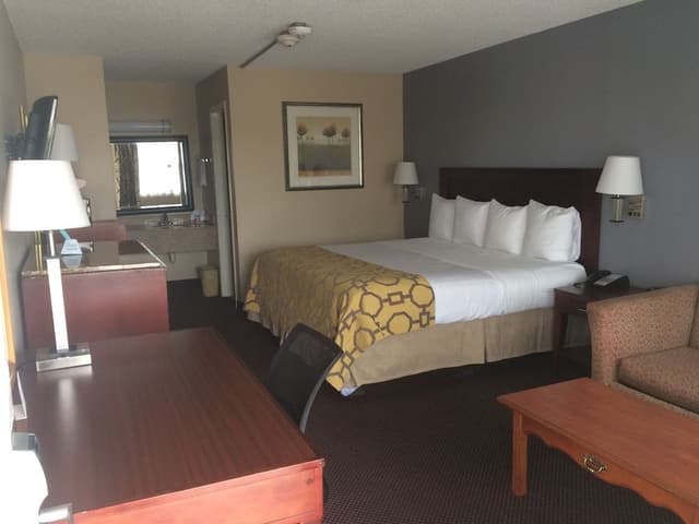 Suite, 1 King Bed, Non Smoking