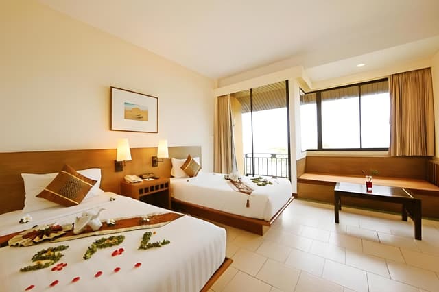 Deluxe Twin Room with Sea View
