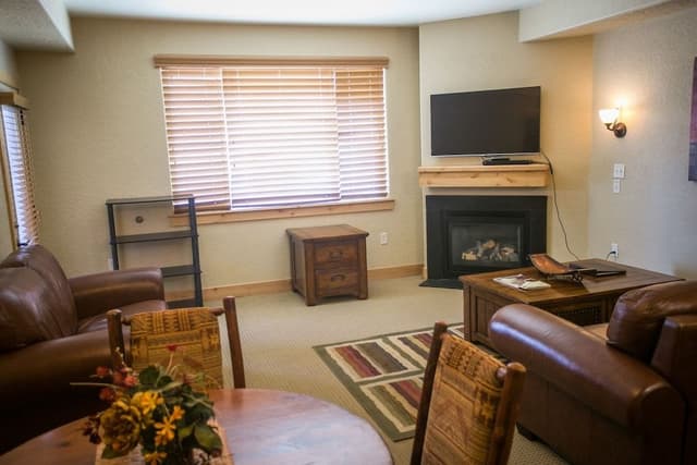 Condo, 2 Bedrooms