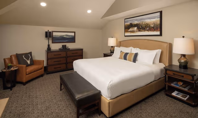 Suite, 1 King Bed (Bi-Level)